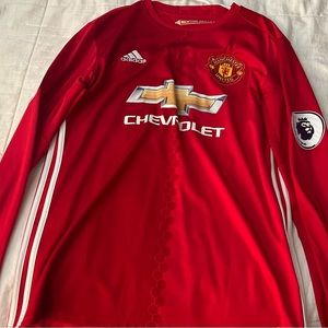 Vintage Pogba Manchester United Jersey.